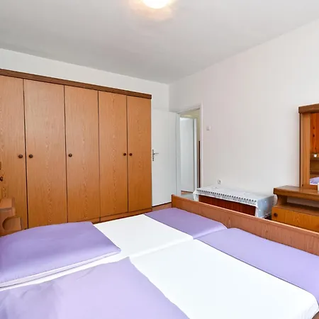 Davor 2330 Apartment