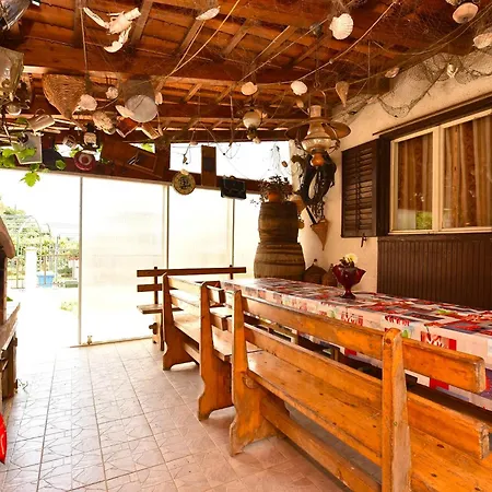 Appartement Davor 2330 Pula