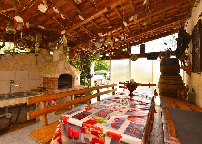 Davor 2330 Апартаменты